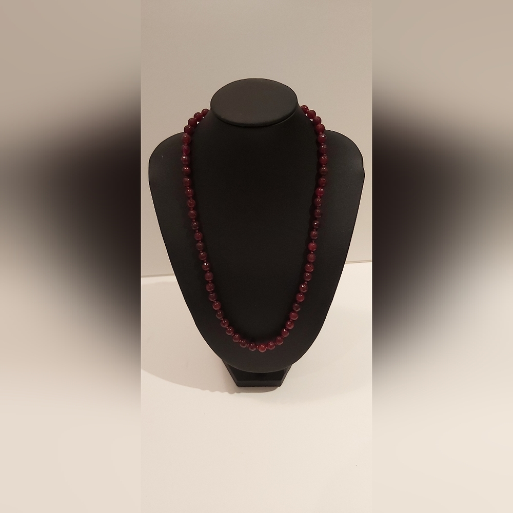 Genuine Garnet Round Faceted 6mm 17"